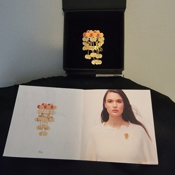 Mastercard/Bevza Ukraine KALYNA Pin (NWT) - Picture 9 of 12